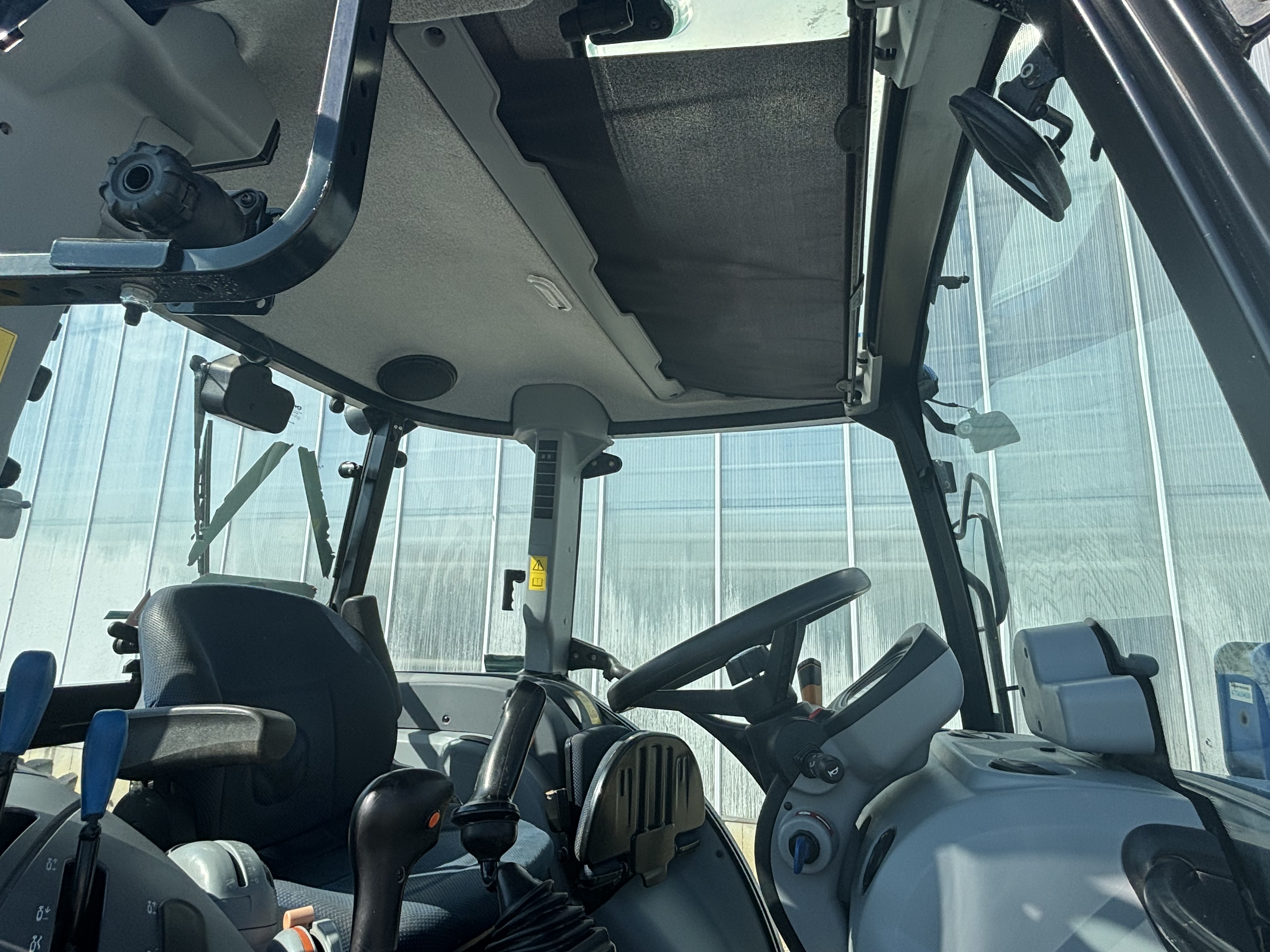 2022 NEW HOLLAND T5.110DC TRACTOR WITH LOADER