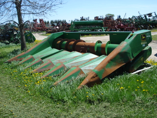 John Deere 653A Corn Head
