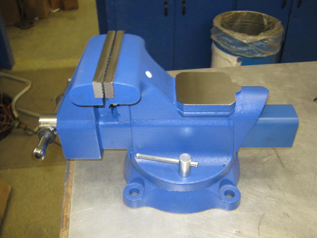 Parts and Tires  6" Bench Vise Photo