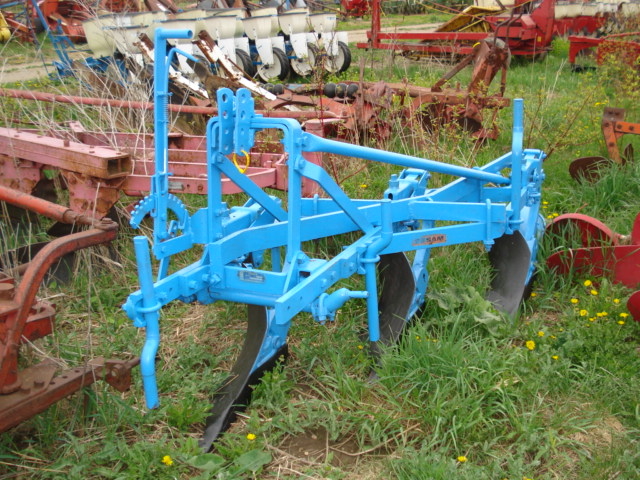 Tillage - Plows  Overum 16 Plow Photo