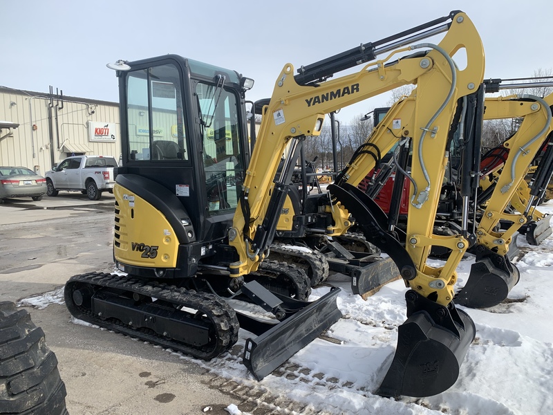Yanmar VIO 25 mini excavator DEMO SPECIAL