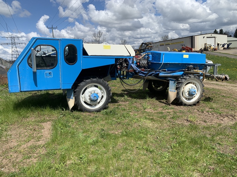 Ginseng Sprayer Machine