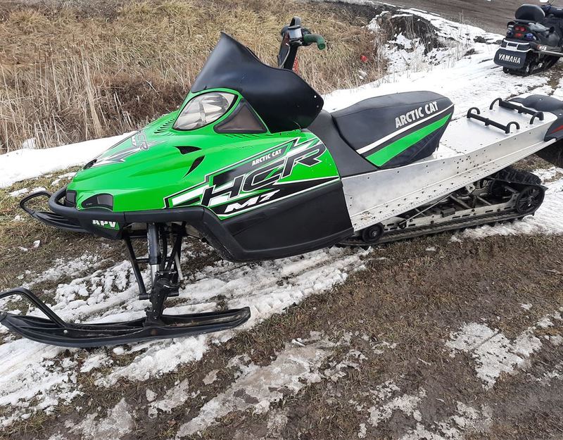 Snowmobiles  2006 arctic cat m7 HCR snowmobile Photo