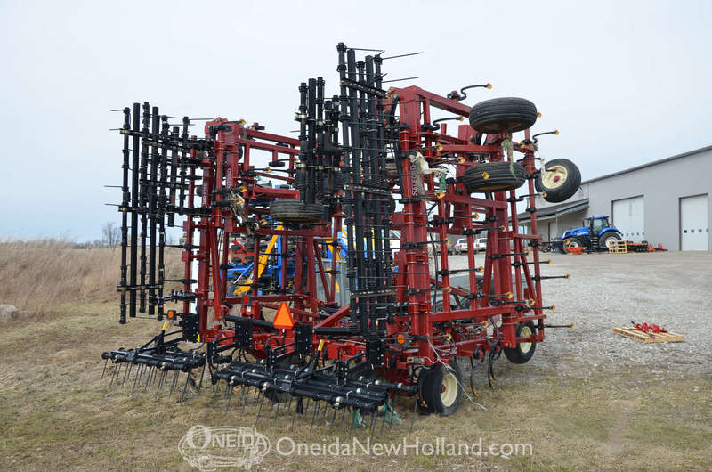 Tillage  2012 Salford 700 Cultivator Photo