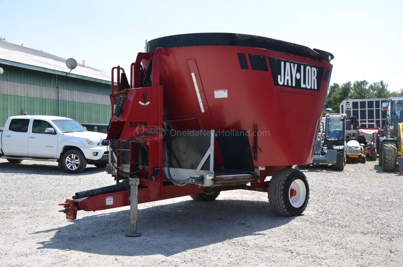 Hay & Forage  Used Jaylor 5575 TMR Feed Mixer Photo