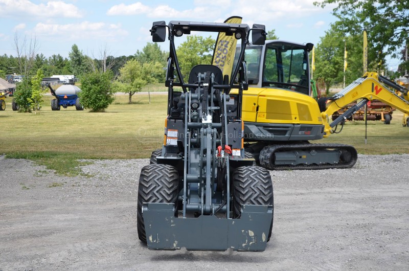 Construction and Material Handling  New Giant G2200E Wheel Loader Photo