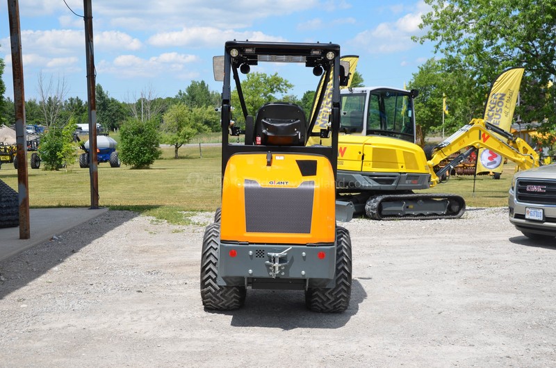 Construction and Material Handling  New Giant G2200E Wheel Loader Photo