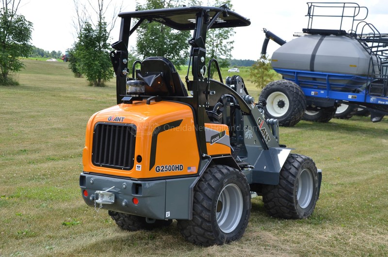 Construction and Material Handling  New G2500 HD Wheel Loader  Photo