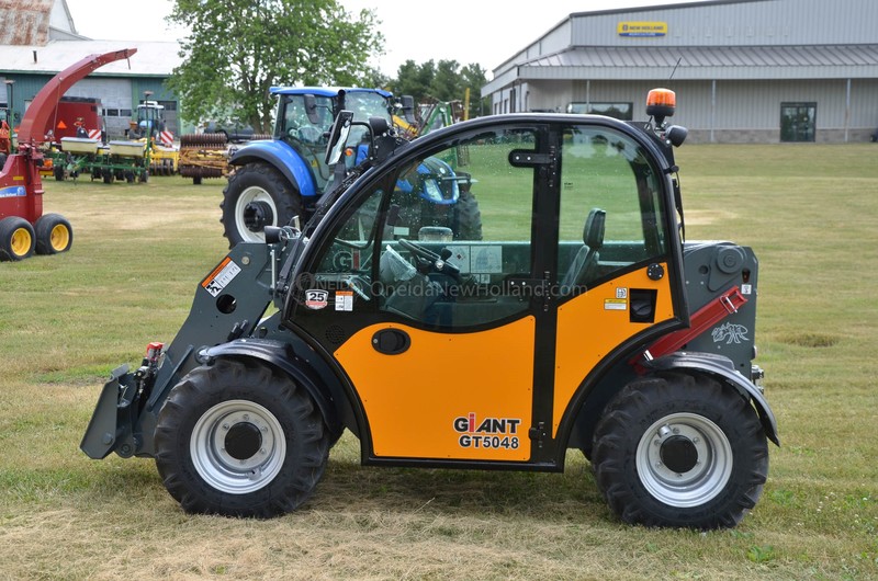 New Giant GT5048 Telehandler