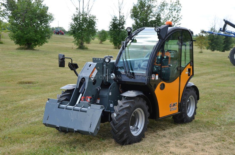 Construction and Material Handling  New Giant GT5048 Telehandler Photo