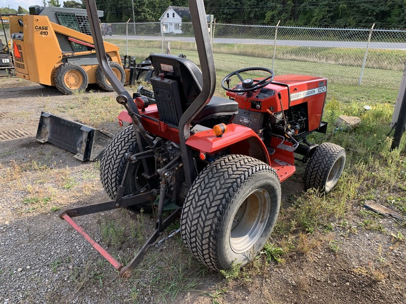 Massey Ferguson 1010 Tractor 