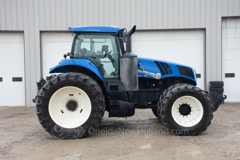 Tractors  2016 New Holland T8.350 Tractor Photo