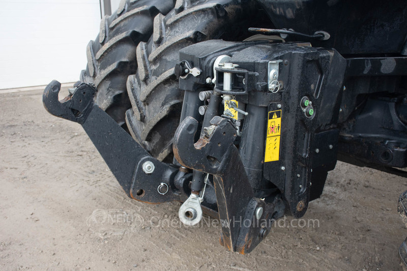 Tractors  2016 New Holland T8.350 Tractor Photo