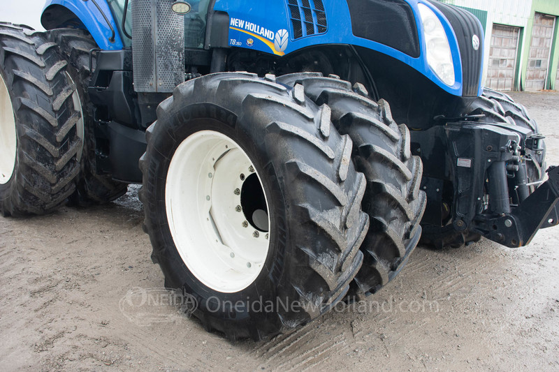 Tractors  2016 New Holland T8.350 Tractor Photo