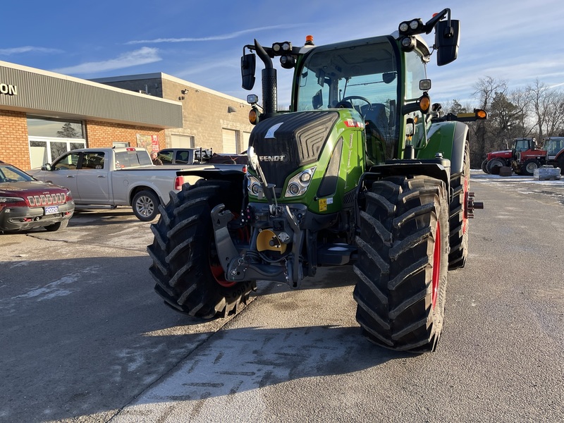 Tractors  Fendt 720 G6  Tractor Photo