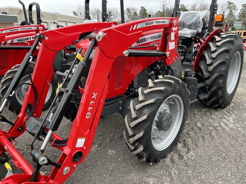 Massey Ferguson  2607H with Loader