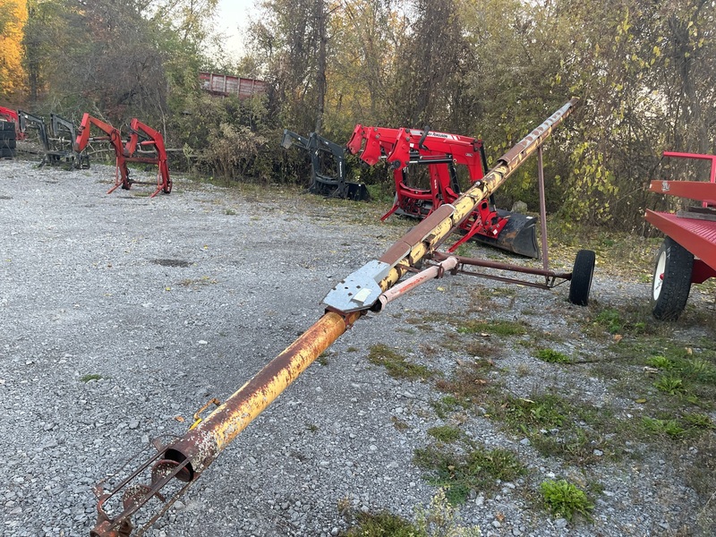 Planting & Seeding  Westfield W6-41 Grain Auger Photo