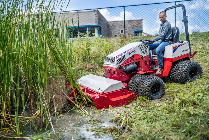 Landscape and Snow Removal  4520Y Compact Tractor Platform Photo