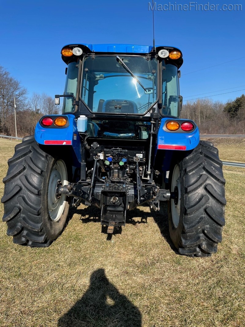 Tractors  2015 NEW HOLLAND T4.75 Tractor Photo