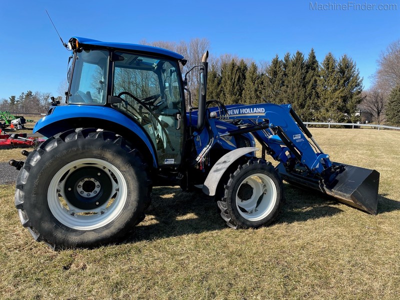 Tractors  2015 NEW HOLLAND T4.75 Tractor Photo