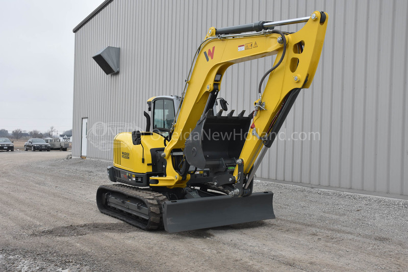 Construction and Material Handling  Wacker Neuson ET90 Excavator Photo