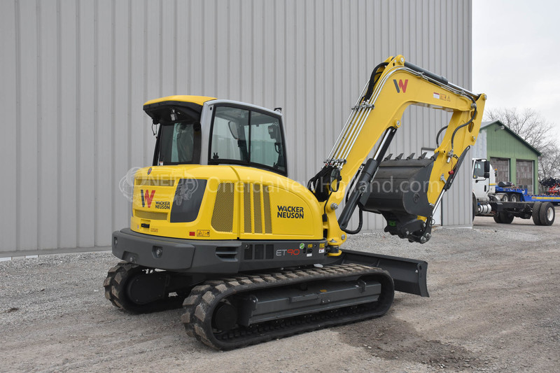 Construction and Material Handling  Wacker Neuson ET90 Excavator Photo