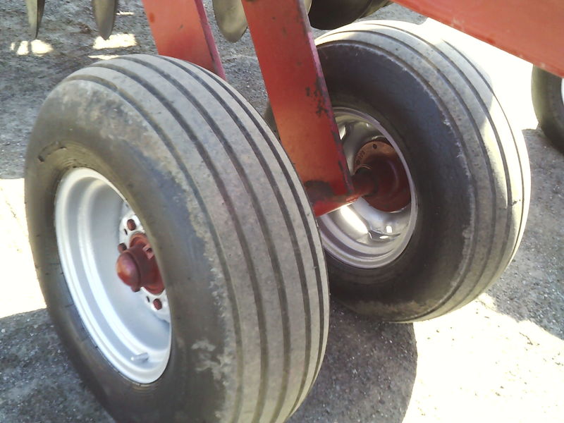 Discs  Case IH 3900 Disc Photo