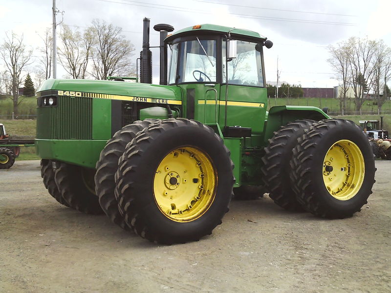 John Deere 8450 Tractor 