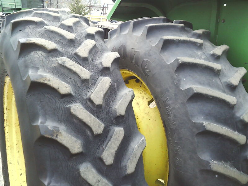 Tractors - Farm  John Deere 8450 Tractor  Photo