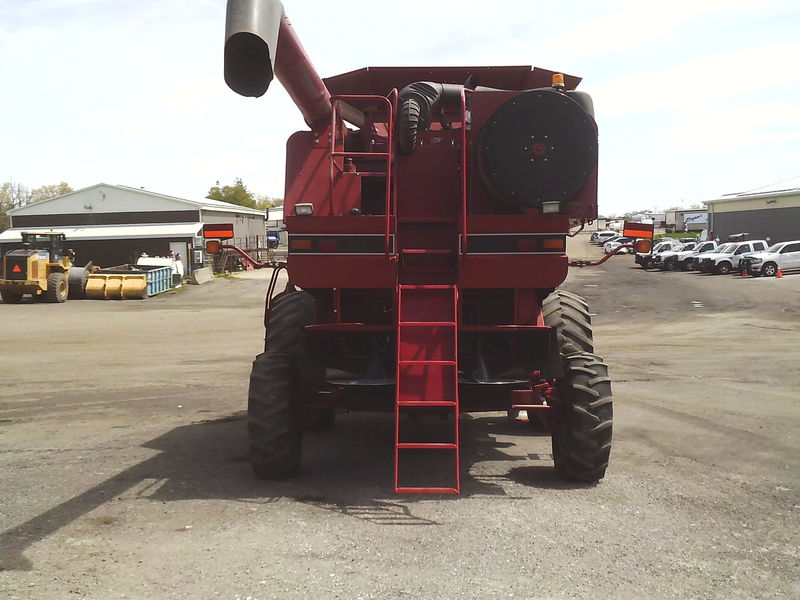 Combines & Harvesting Equipment  Case IH 2388 Combine Photo