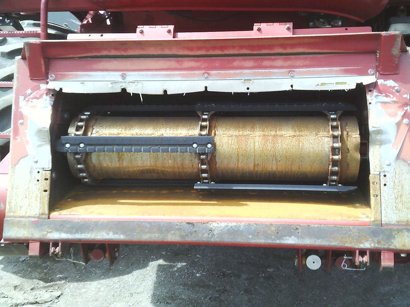 Combines & Harvesting Equipment  Case IH 2388 Combine Photo