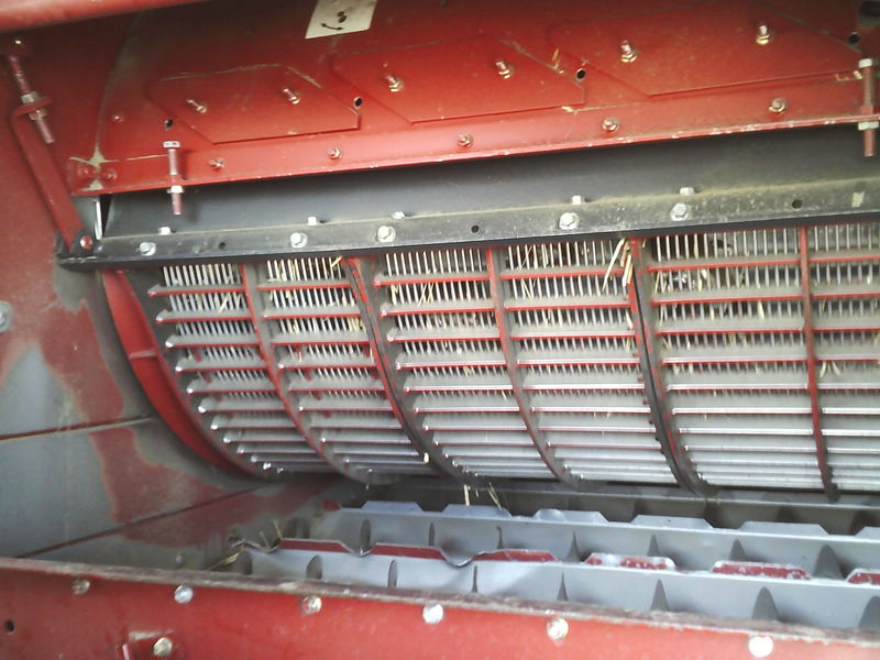 Combines & Harvesting Equipment  Case IH 2388 Combine Photo