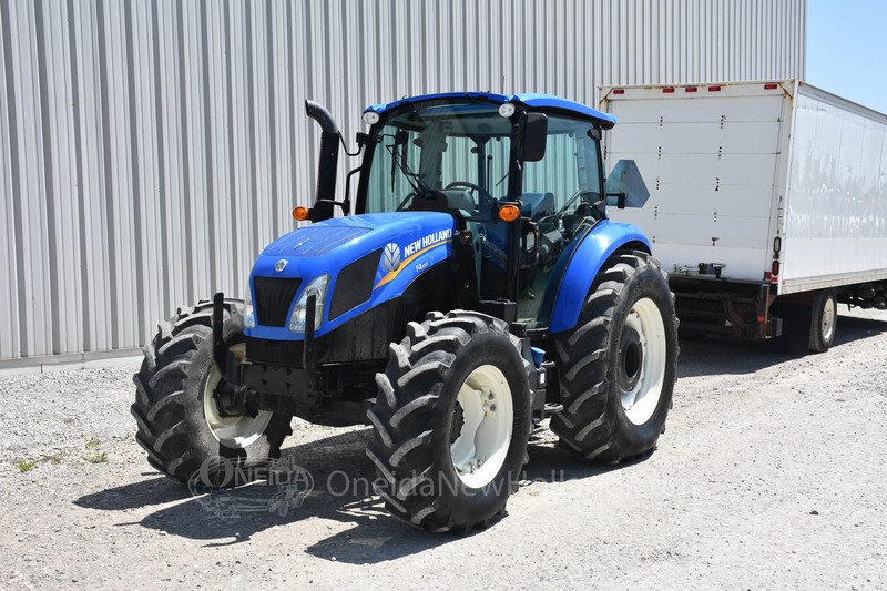 Tractors  2017 New Holland T4.100 Tractor Photo