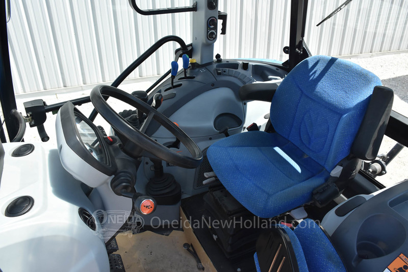 Tractors  2017 New Holland T4.100 Tractor Photo