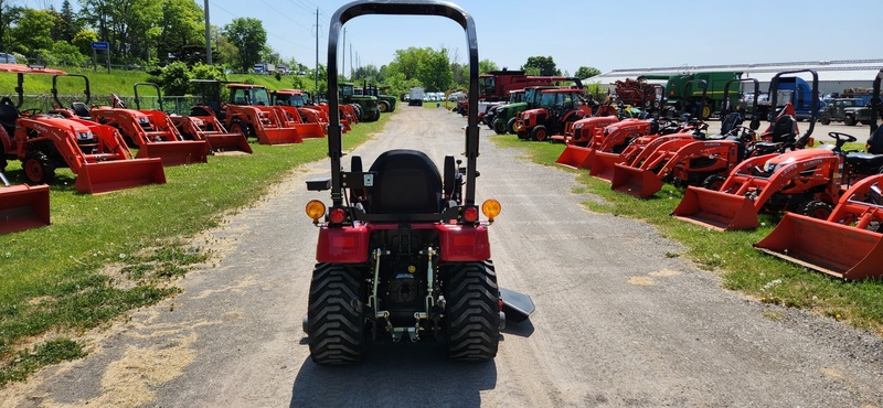 Tractors - Compact  Mahindra Emax 20S Tractor  Photo