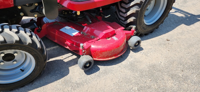 Tractors - Compact  Mahindra Emax 20S Tractor  Photo