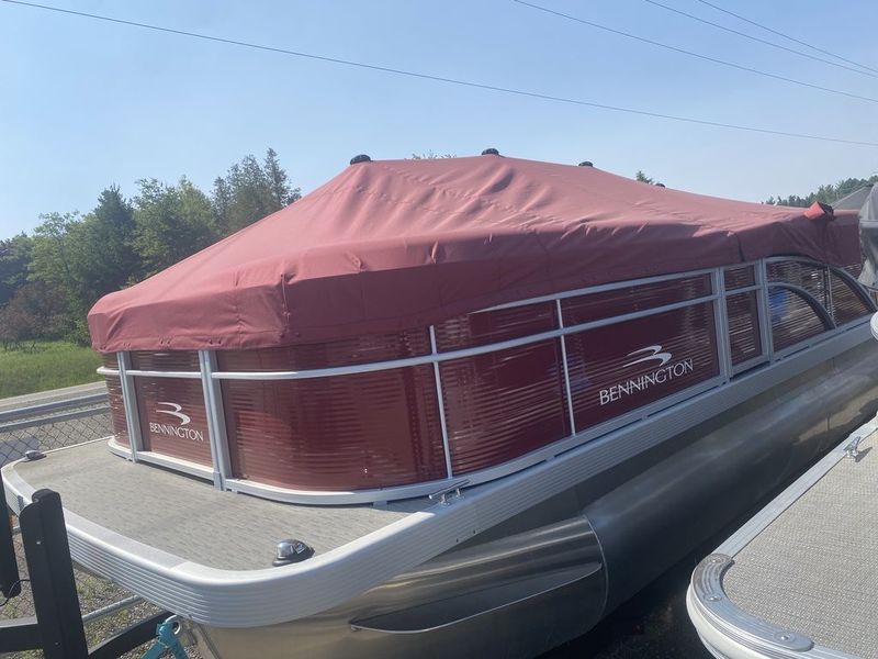 2023 Bennington 20 SVSR Pontoon Boat