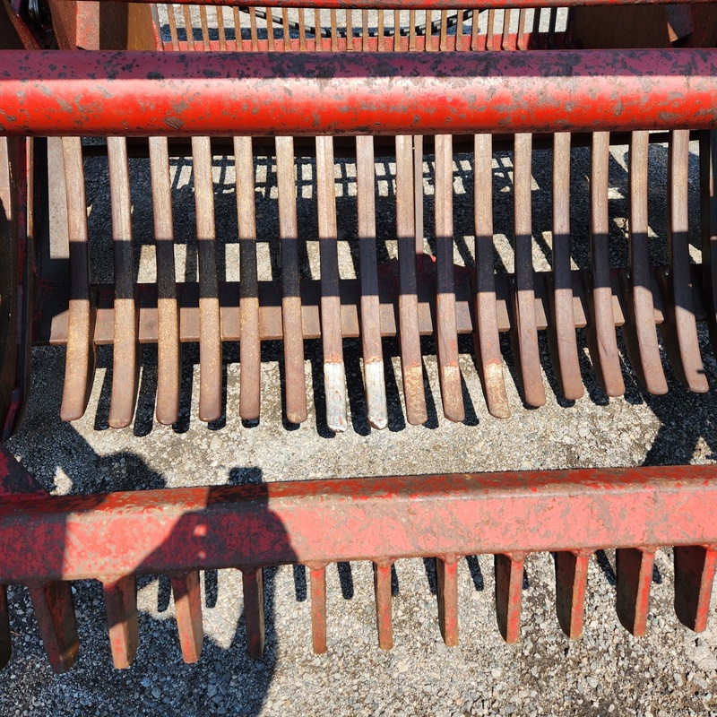 BRYAN'S FARM Harmon 5460 Rock Picker