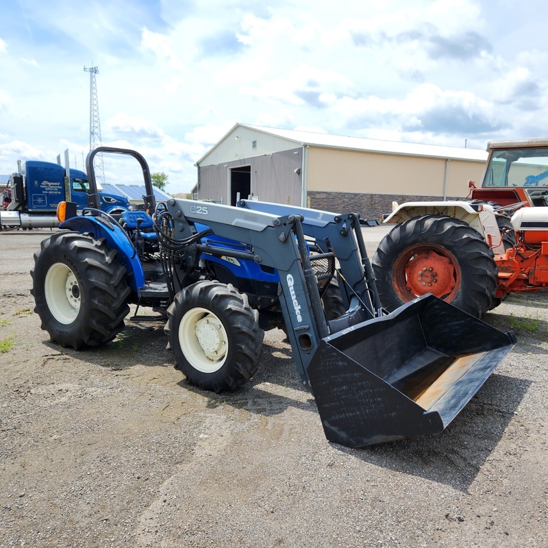 New Holland TN75A Tractor 