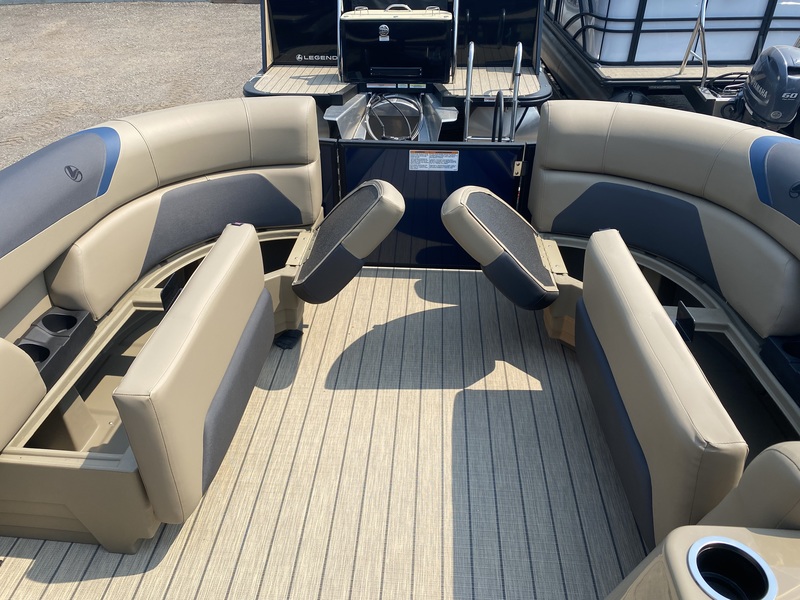 Boats  2024 Legend E-Series 21 Cruise Sport Pro Photo