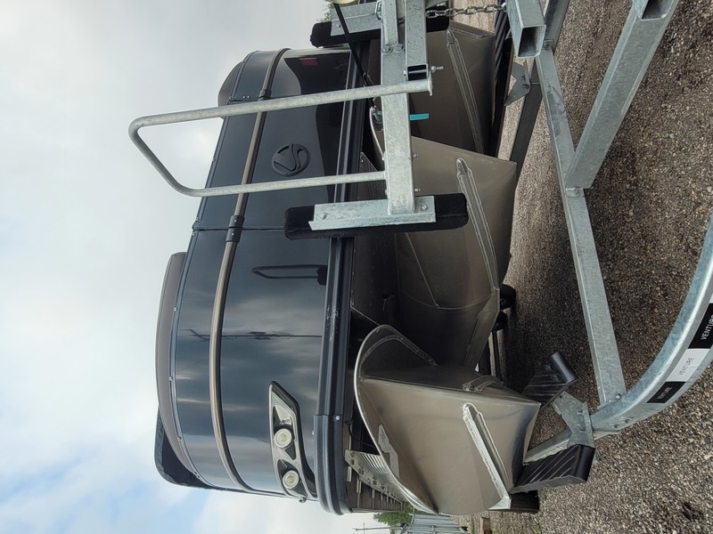 Boats  Legend V-Series Lounge Prestige + Merc 115 EXLPT + free Sea-Doo + SAVE $6,000 Photo