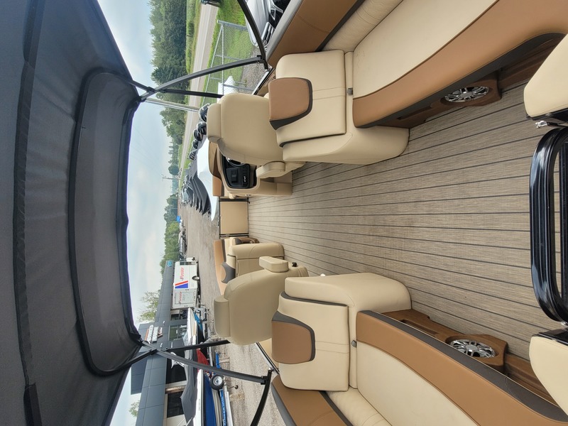 Boats  Legend V-Series Lounge Prestige + Merc 115 EXLPT + free Sea-Doo + SAVE $6,000 Photo