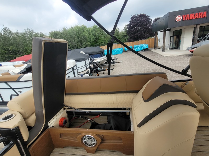 Boats  Legend V-Series Lounge Prestige + Merc 115 EXLPT + free Sea-Doo + SAVE $6,000 Photo