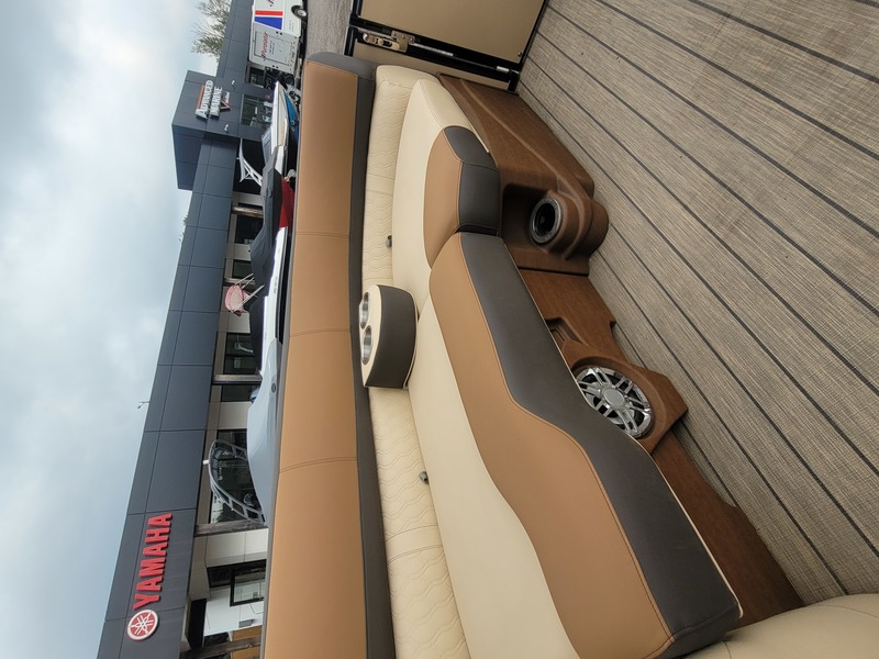 Boats  Legend V-Series Lounge Prestige + Merc 115 EXLPT + free Sea-Doo + SAVE $6,000 Photo