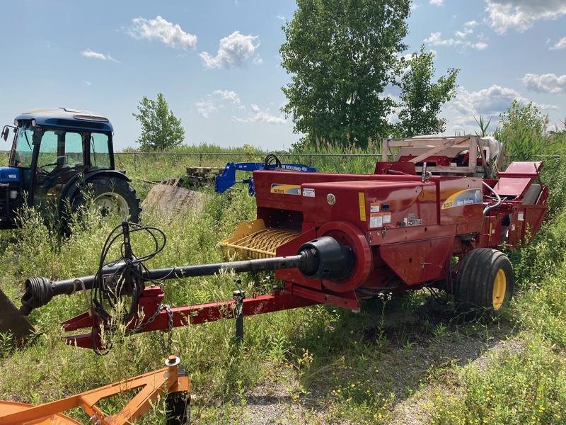 Hay & Forage  New Holland BC5070 and Thrower Photo