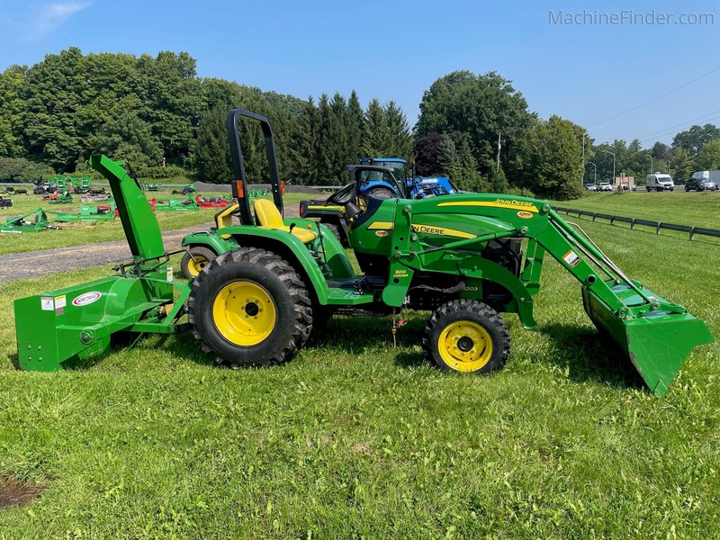 2007 JOHN DEERE 3203 Compact Utility Tractor