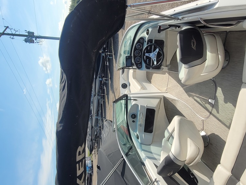 Boats   2018 Rinker 19QX OB Bowrider Photo