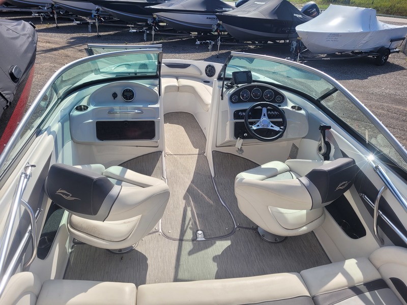 Boats   2018 Rinker 19QX OB Bowrider Photo