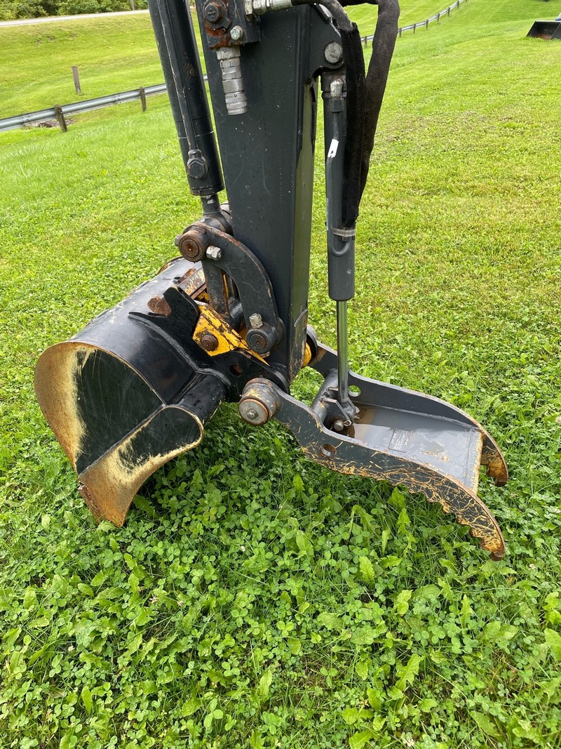 Construction  2019 John Deere 30G Compact Excavator Photo