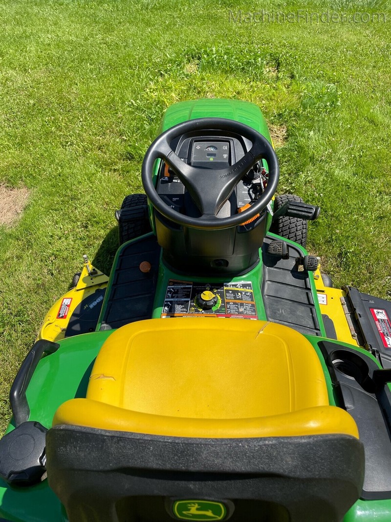 Tractors  2013 JOHN DEERE X500 Lawn & Garden Tractor Photo